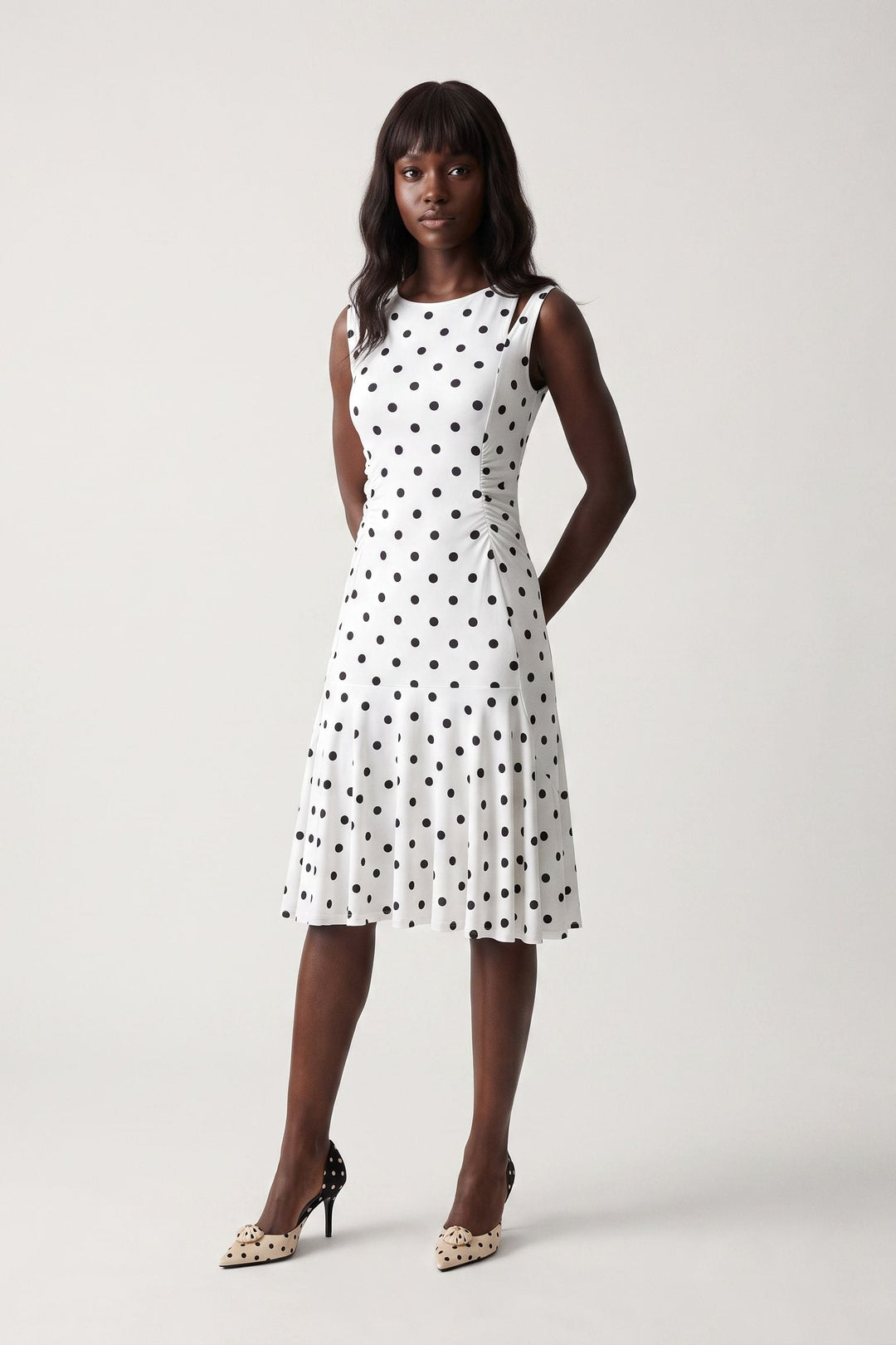 Ruched Detailed Sleeveless Lined Fit and Flair Dress