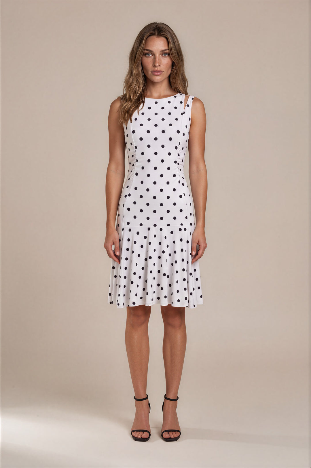 Ruched Detailed Sleeveless Lined Fit and Flair Dress