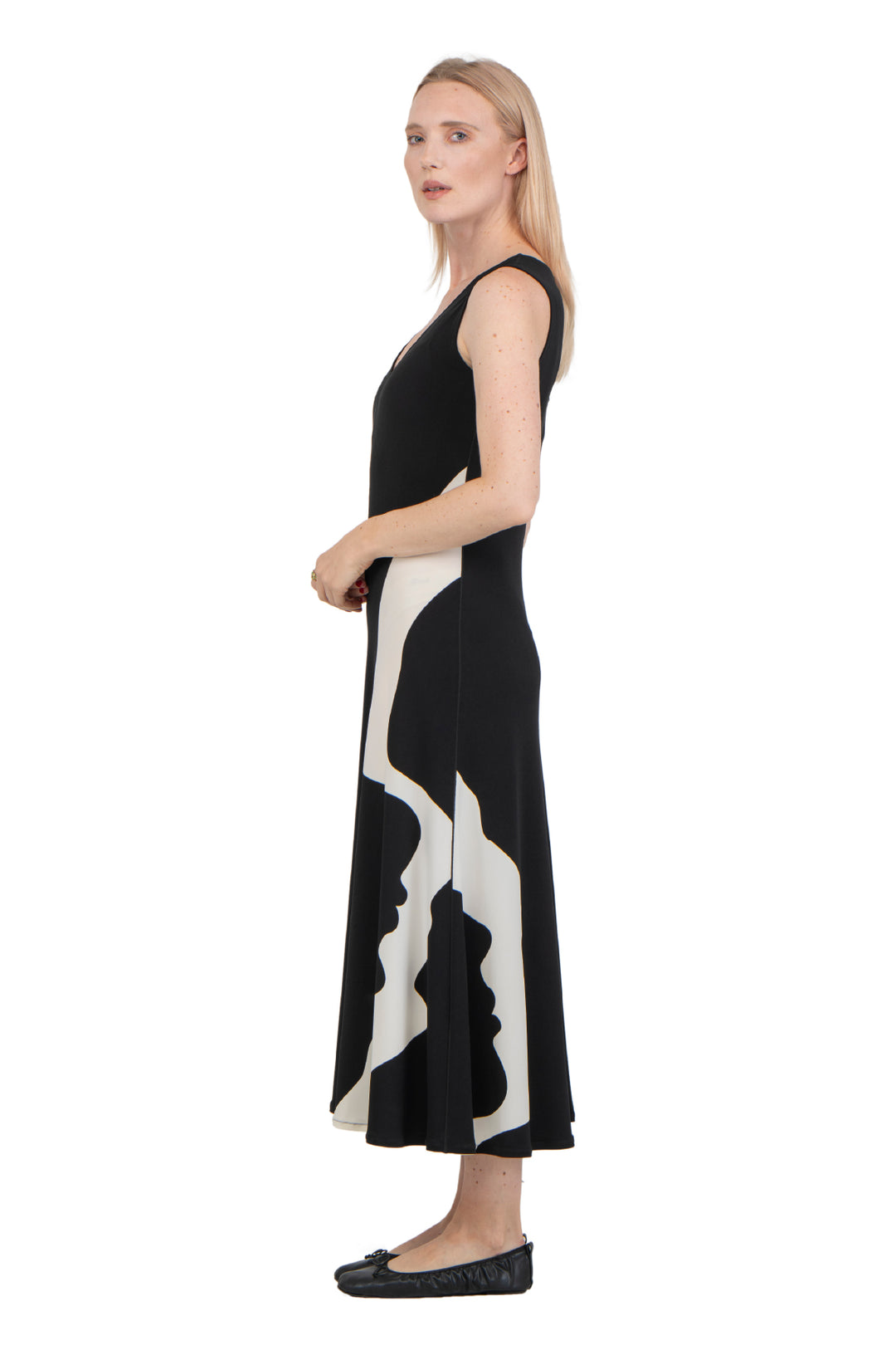 Fit and Flare V Neck Sleeveless Dress