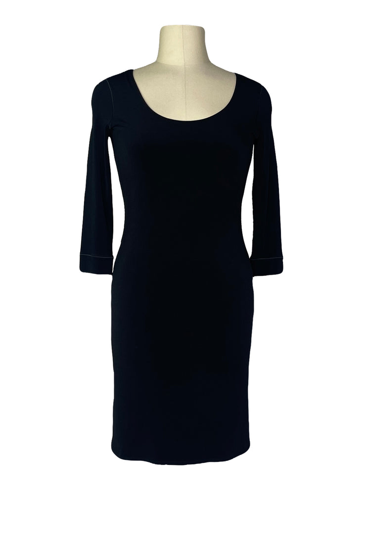 Scoop neck 3/4 sleeve knee length lined dress