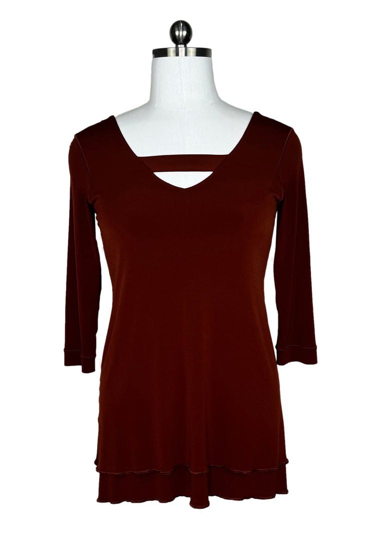 V tap lined tunic