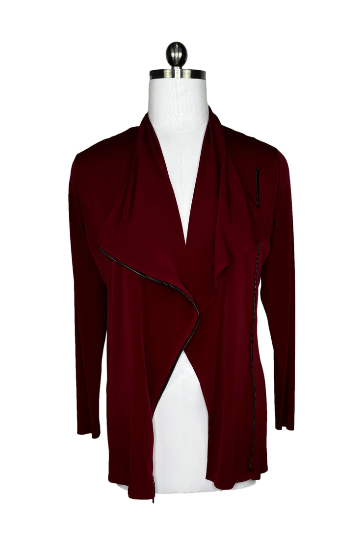 Double layer asymmetric zipper jacket