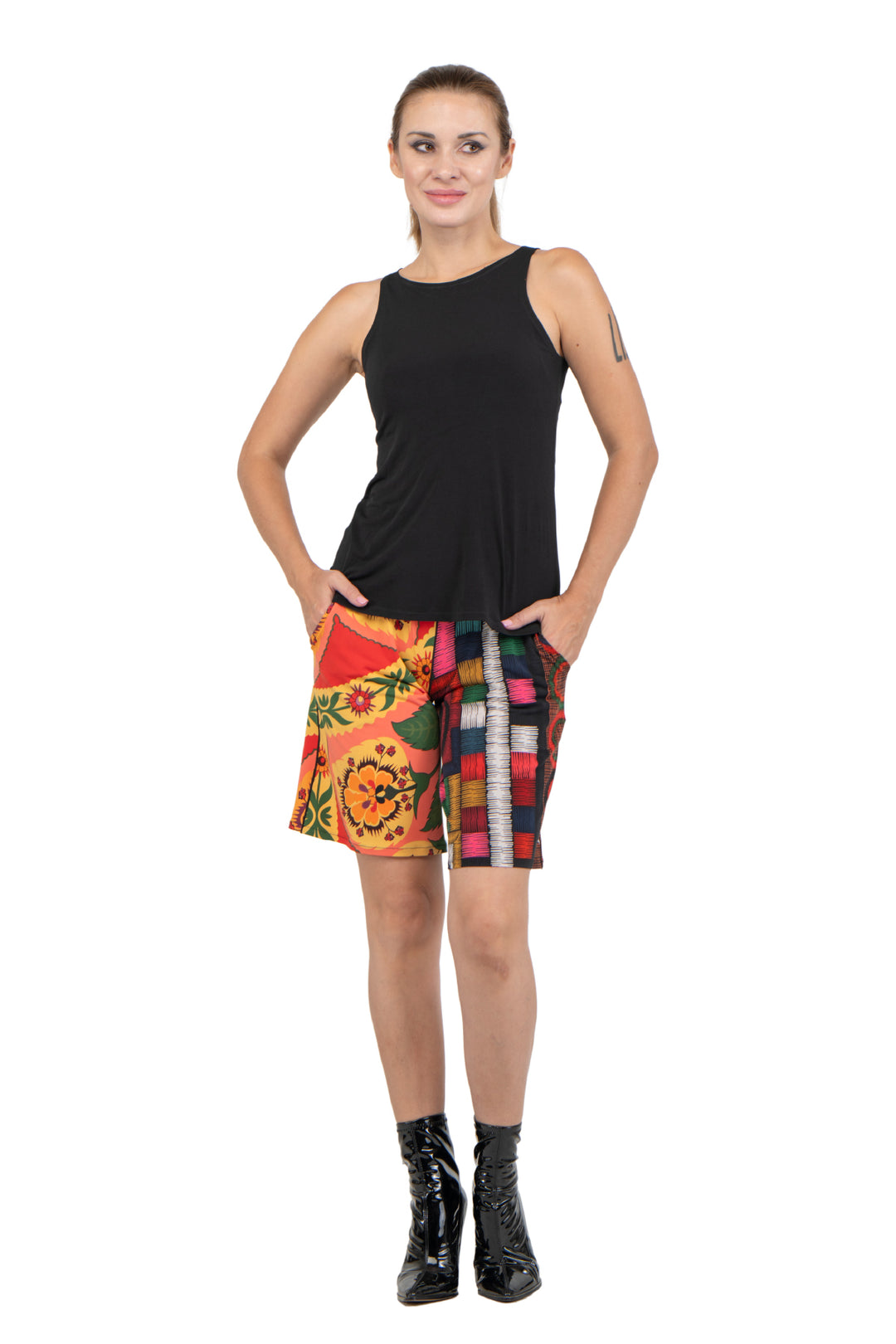 Side Seam Pocket Short