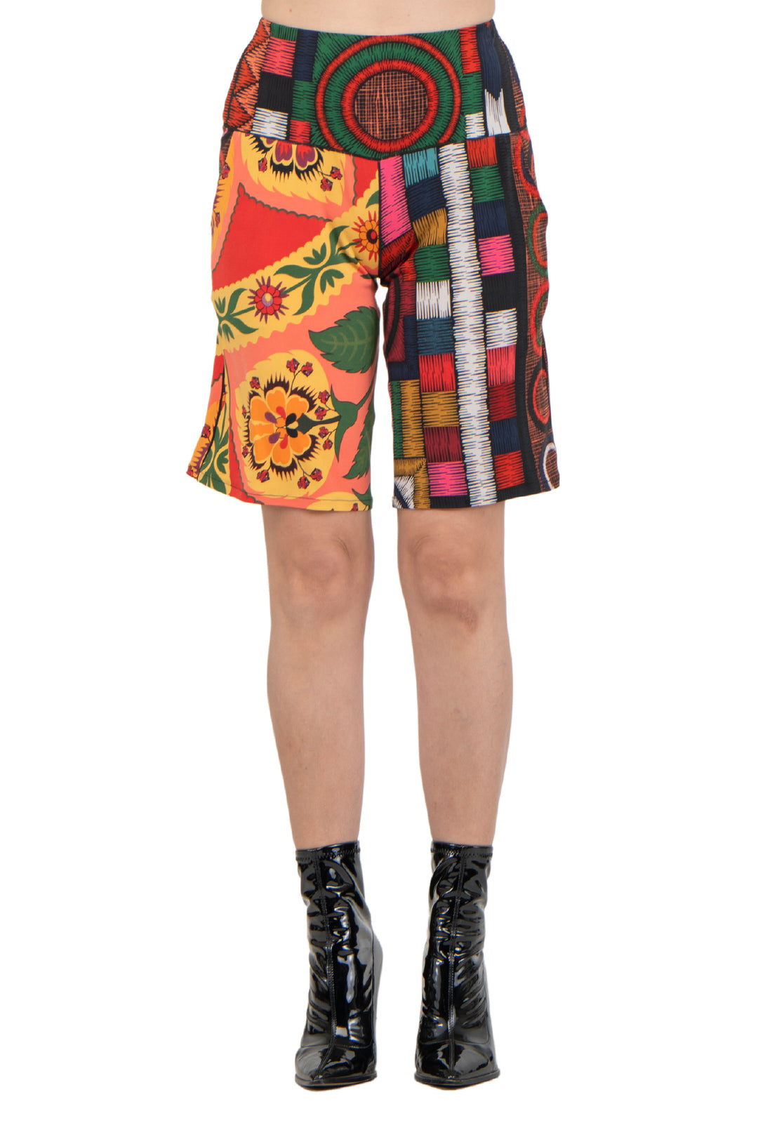 Side Seam Pocket Short
