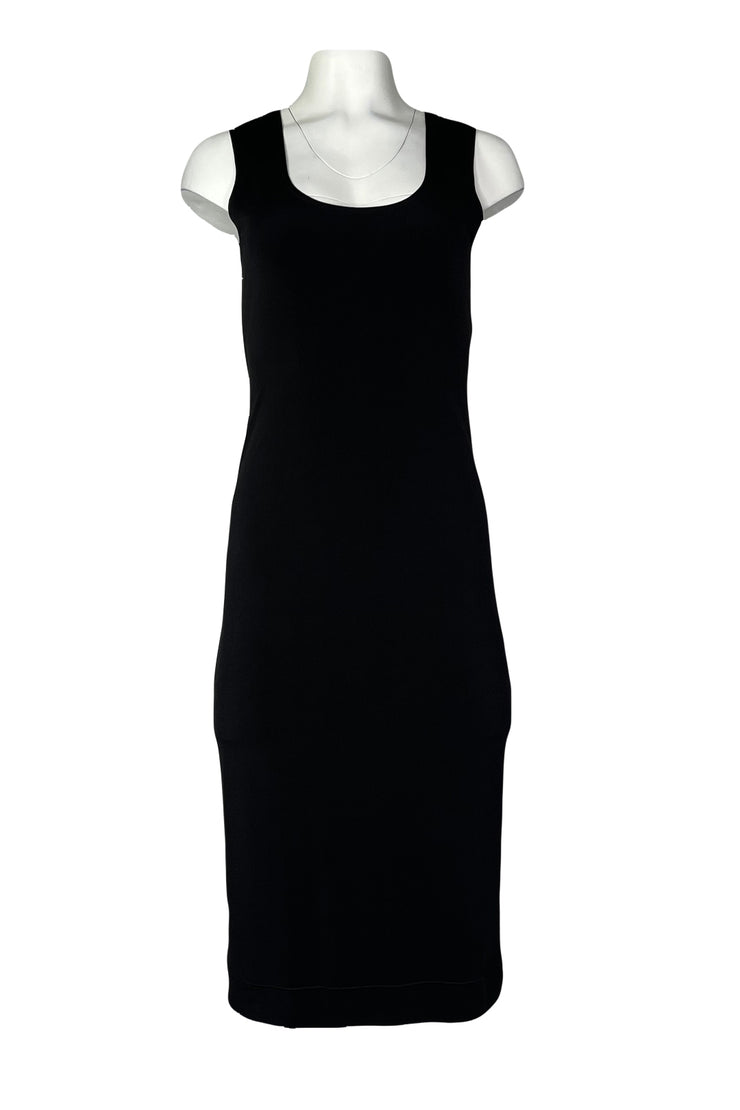 U neck sleeveless tank lined below knee length dress