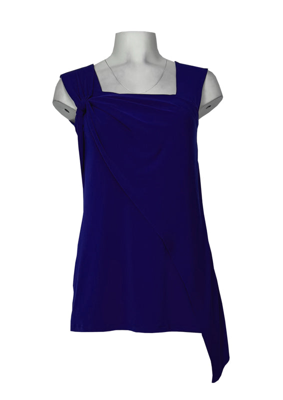 Sleeveless front long drapery tunic