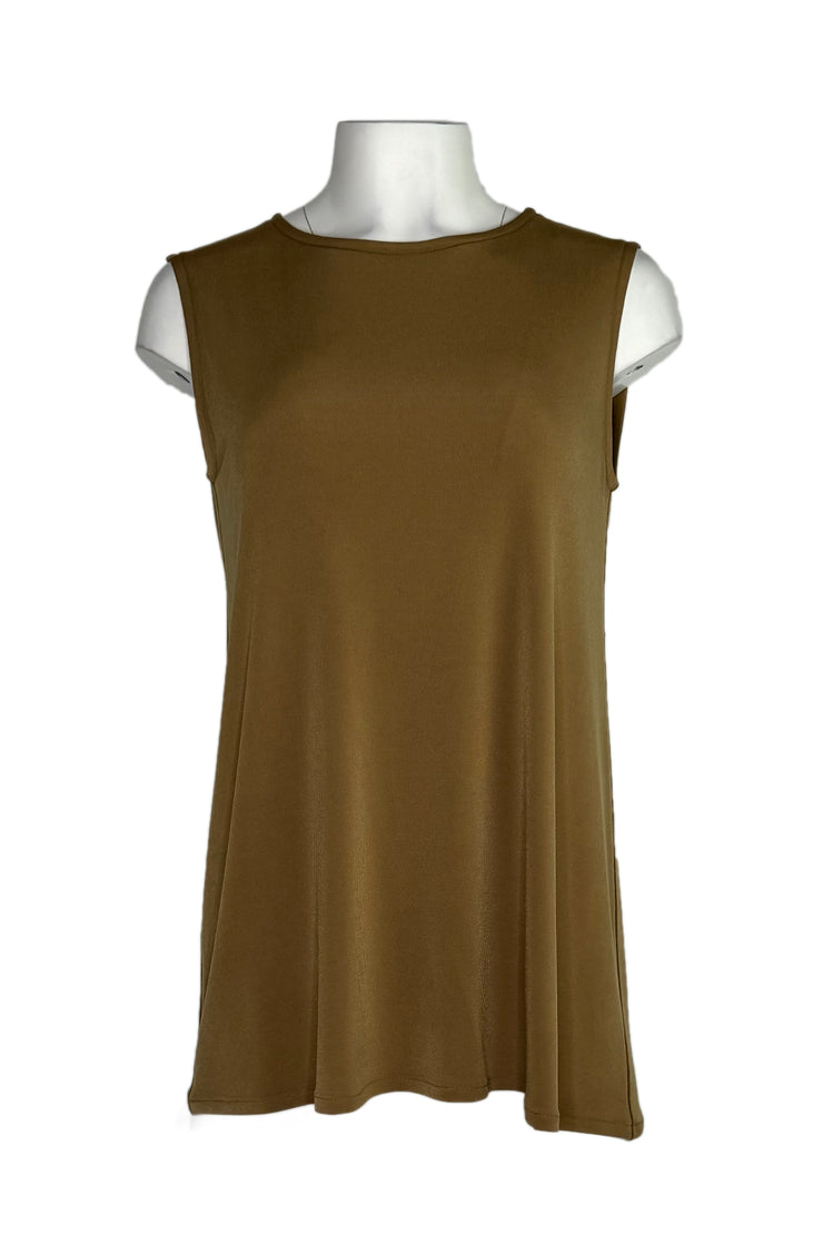 Sleeveless single layer tunic