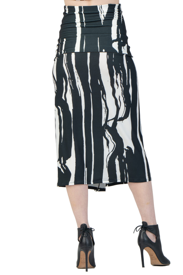 Side Pleat Below Knee Straight Skirt