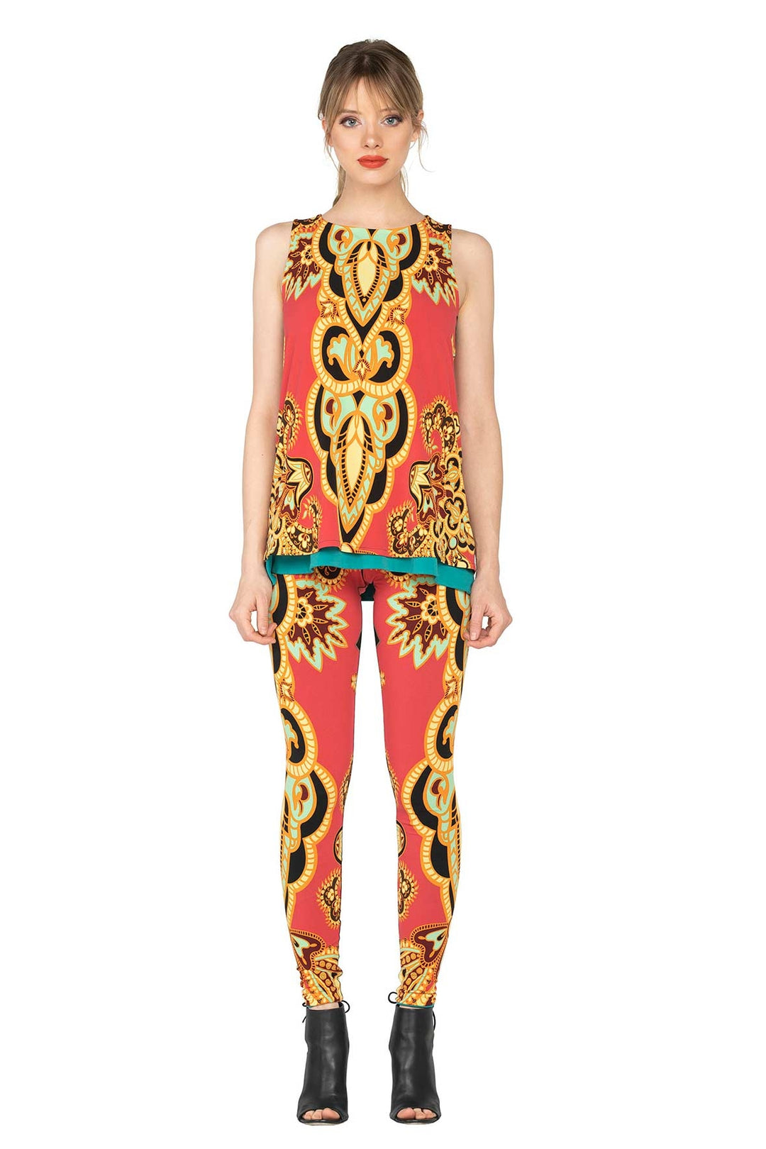 Cut in Flare Turnover Tunic