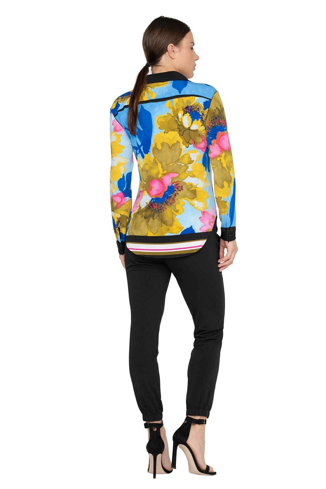 Long Sleeve Rounded Sweep  Snap Shirt