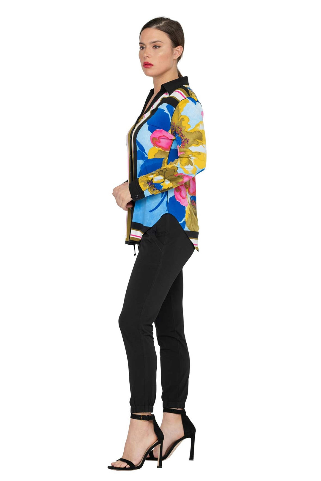 Long Sleeve Rounded Sweep  Snap Shirt