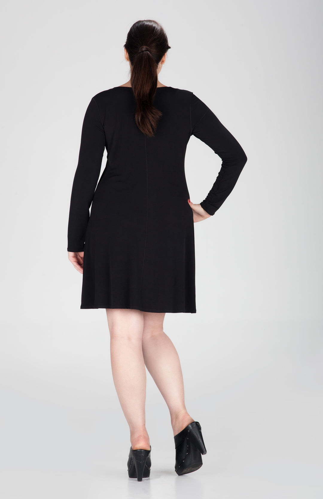 long sleeve v neck little black dress Plus Size Long Sleeves V Neck Mid Grommet Dress – EvaVarro