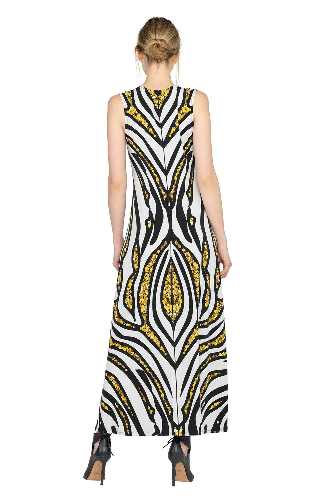 Sleevless A Line Long Curved Hemline Dress