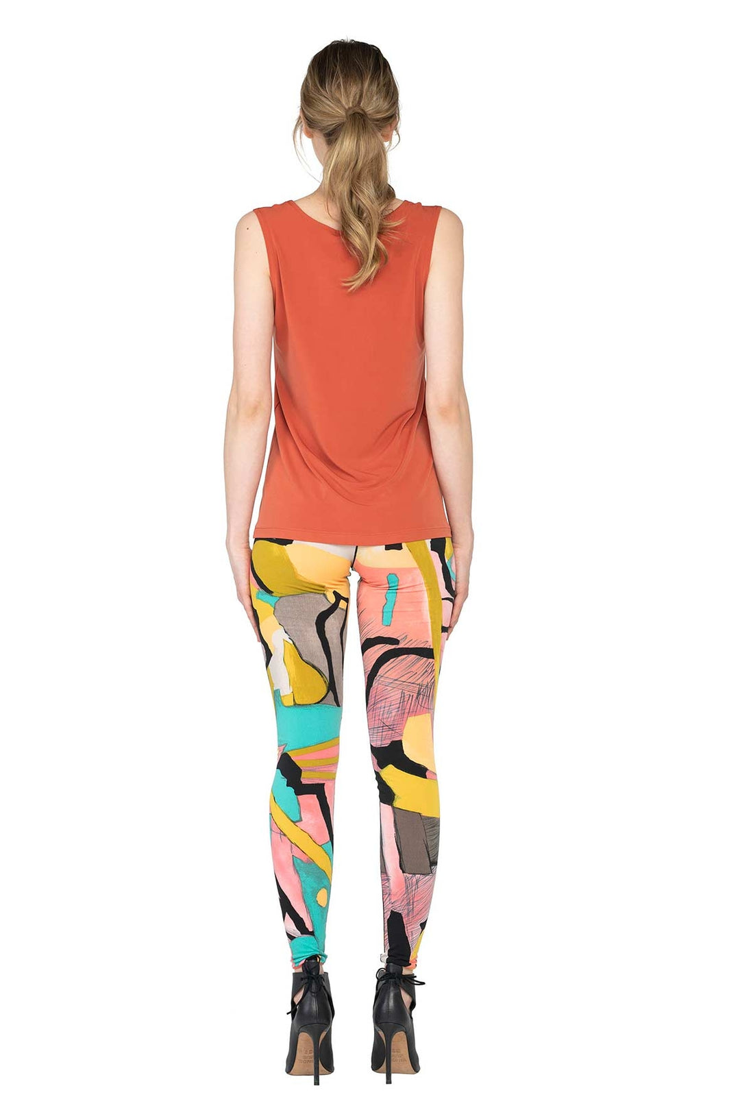 Solid Single Layered U Fitted Tank Top